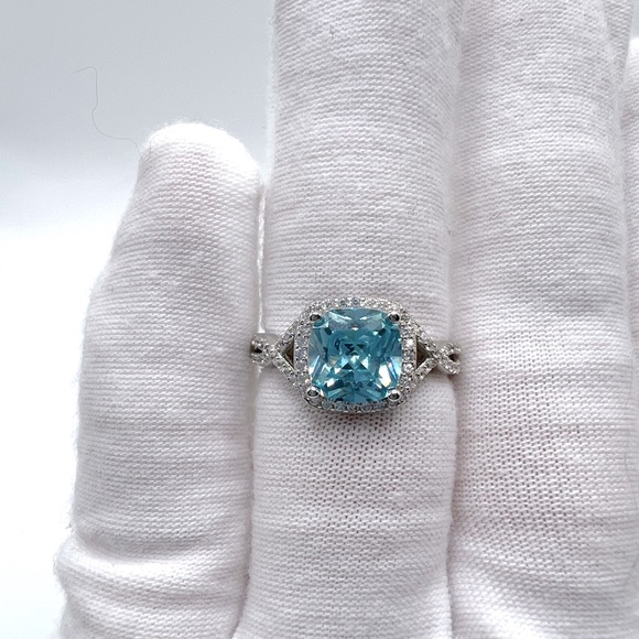 .925 Sterling Silver Aquamarine Cz Ring - Picture 7 of 17
